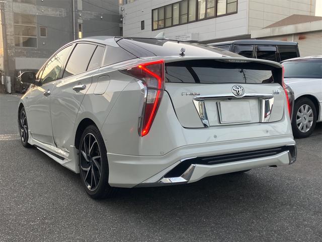 プリウス Ｓセーフティプラス　ドライブレコーダー　ＥＴＣ　クリアランスソナー　レーンアシスト　オートクルーズコントロール　パークアシスト　衝突被害軽減システム　バックカメラ　ナビ　ＴＶ　アルミホイール　オートマチックハイビーム（25枚目）