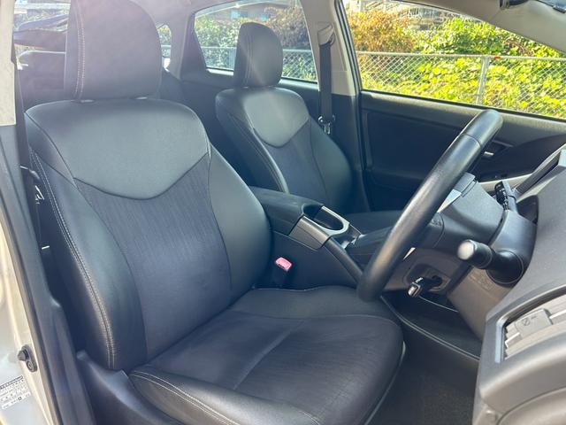 プリウス Ｇツーリングセレクション　ハーフレザーシート　　ＨＩＤヘッドライト　　パワーシート（運転席）　　スマートキー　純正アルミホイール　ＥＴＣ　　６ヶ月保証（19枚目）