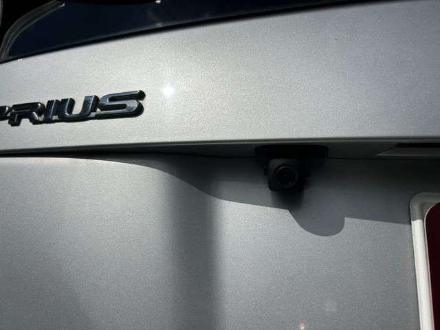 プリウス Ｇツーリングセレクション　ハーフレザーシート　　ＨＩＤヘッドライト　　パワーシート（運転席）　　スマートキー　純正アルミホイール　ＥＴＣ　　６ヶ月保証（32枚目）