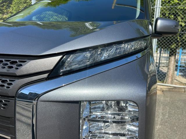 ヘッドライトはクリアでキレイです。ＬＥＤヘッドライトとなります。