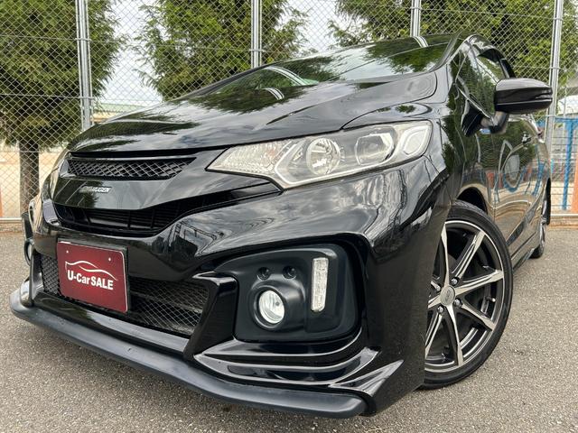 フィットハイブリッド Ｓパッケージ　スマートキー　　あんしんパッケージ　　無限グリル　　アルミ　　バックカメラ　　ＬＥＤヘッドライト　　リアスポイラー　　１年保証（8枚目）