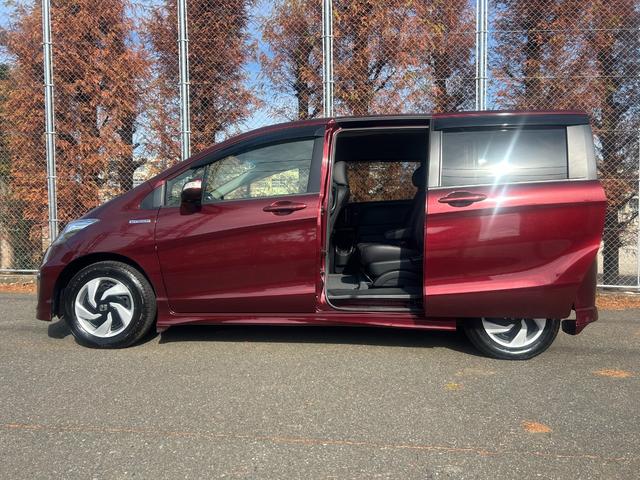 フリードハイブリッド ハイブリッド　プレミアムエディション　６人乗り　両側パワースライドドア　　ＥＴＣ　　スマートキー　　ＨＩＤライト　　ナビ・ＴＶ（ワンセグ）　　バックカメラ　　１年保証（38枚目）