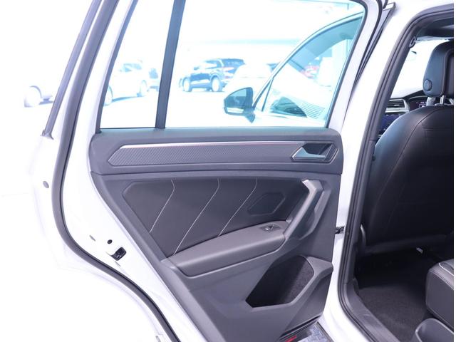 お店まで行きたいけど車が無いという方も、お気軽にご連絡頂きますと近くの駅までお迎えに参ります。地下鉄姪浜駅が最寄りになります。