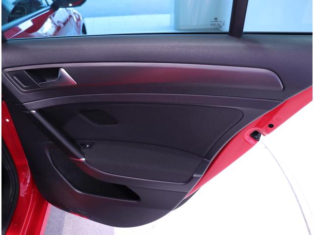 �F�蒆�ÎԂ́A�[�ԑO�ɐ�p�̋@�B���g�p���ĂV�P���ڂ̓_�����s���Ă���܂��B