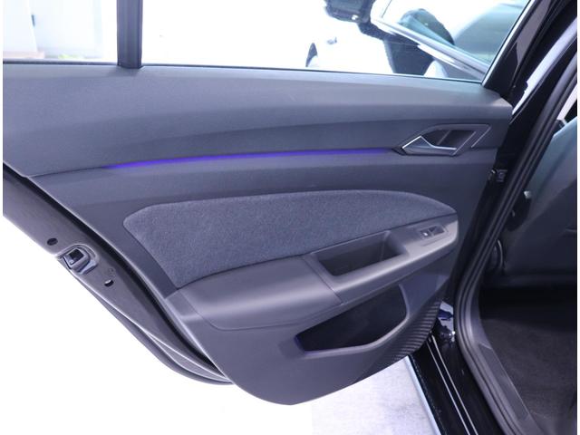 �F�蒆�ÎԂ͂P�N�ԁA���s�����͖������̕ۏ؂��t���Ă���܂��B