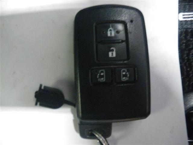 シエンタ ハイブリッドＧ　・７人乗　衝突回避支援ＴＳＳＣ　純正ナビ／フルセグＴＶ　ＥＴＣ　バックモニター　電動フェンダーランプ　両側電動スライドドア　オートエアコン　スマートキー　ワンオーナー車　中古車ハイブリッド保証付（23枚目）