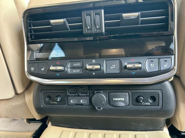 ランドクルーザー ＺＸ　ナビテレビ　Ｂｌｕｅｔｏｏｔｈ接続　アラウンドビューモニター　サンルーフ　電動リアゲート　オートマチックハイビーム　レザーシート　ＬＥＤライト（37枚目）