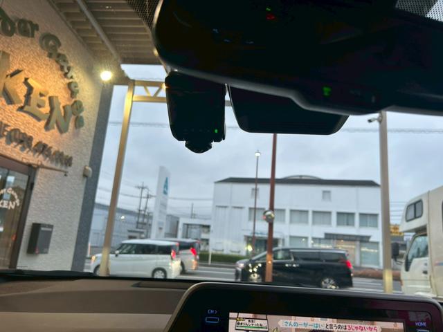 Ｃ－ＨＲ Ｇ　ナビテレビ　アラウンドビューモニター　ドライブレコーダー　スマートキー　プッシュスタート　セキュリティー　アイドリングストップ　ＬＥＤライト（18枚目）