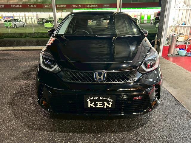 フィット ｅ：ＨＥＶ　ＲＳ　ホンダセンシング　ＬＥＤヘッドライト　ＥＴＣ２．０　ナビテレビ　バックカメラ　スマートキー　プッシュスタート　セキュリティー　前後ドライブレコーダー　デジタルインナーミラー（2枚目）