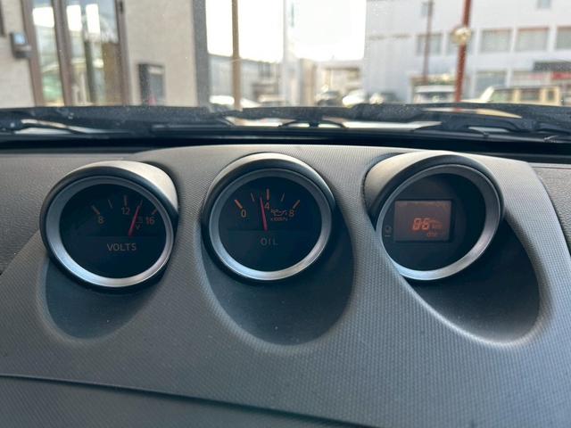 フェアレディＺ バージョンＳ　社外マフラー　リアタイヤワイトレ　強化クラッチ　車高調　ナビテレビ（20枚目）