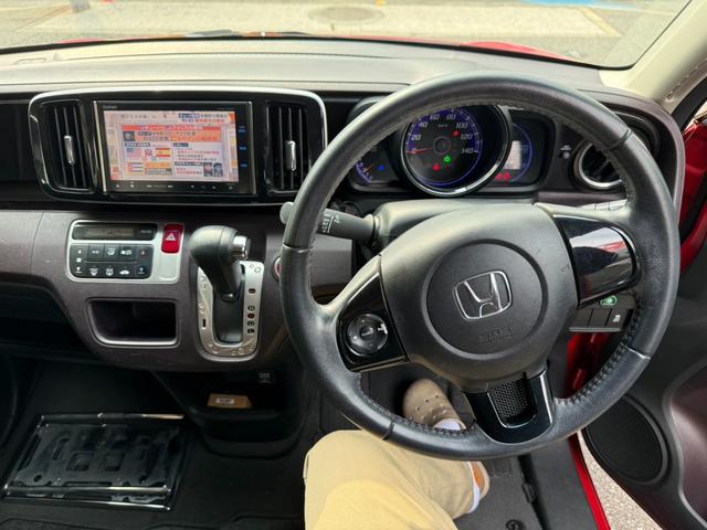 N-ONE プレミアム・Lパッケージ ナビテレビ スマートキー プッシュスタート セキュリティー ベンチシート 純正アルミホイール HIDライト(16枚目)