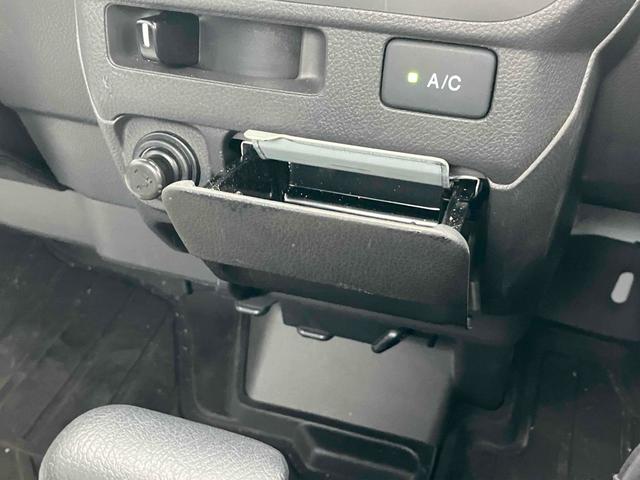 アクティトラック ＳＤＸ　軽トラック　ＡＴ　エアコン　パワーステアリング　パワーウィンドウ　運転席エアバッグ　車検令和９年５月　最大積載量３５０ｋｇ（38枚目）
