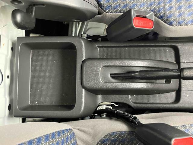 アクティトラック ＳＤＸ　軽トラック　ＡＴ　エアコン　パワーステアリング　パワーウィンドウ　運転席エアバッグ　車検令和９年５月　最大積載量３５０ｋｇ（52枚目）