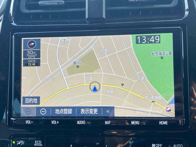 プリウス Ｓツーリングセレクション　ドライブレコーダー　ＥＴＣ　クリアランスソナー　レーンアシスト　オートクルーズコントロール　衝突被害軽減システム　バックカメラ　ナビ　ＴＶ　アルミホイール　オートマチックハイビーム　オートライト（4枚目）