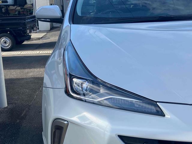 プリウス Ｓツーリングセレクション　ドライブレコーダー　ＥＴＣ　クリアランスソナー　レーンアシスト　オートクルーズコントロール　衝突被害軽減システム　バックカメラ　ナビ　ＴＶ　アルミホイール　オートマチックハイビーム　オートライト（14枚目）