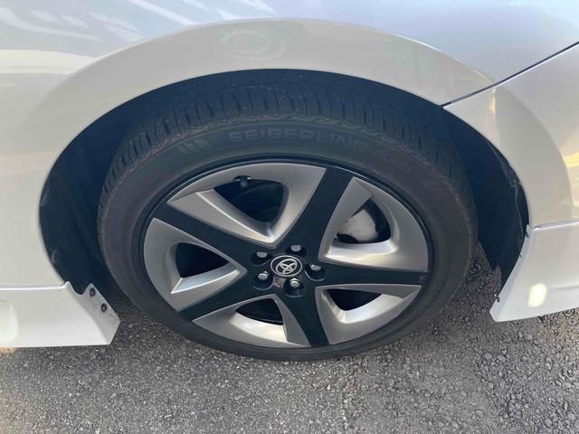 プリウス Ｓツーリングセレクション　ドライブレコーダー　ＥＴＣ　クリアランスソナー　レーンアシスト　オートクルーズコントロール　衝突被害軽減システム　バックカメラ　ナビ　ＴＶ　アルミホイール　オートマチックハイビーム　オートライト（20枚目）