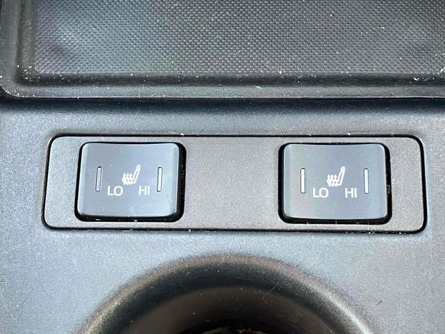 プリウス Ｓツーリングセレクション　ドライブレコーダー　ＥＴＣ　クリアランスソナー　レーンアシスト　オートクルーズコントロール　衝突被害軽減システム　バックカメラ　ナビ　ＴＶ　アルミホイール　オートマチックハイビーム　オートライト（30枚目）