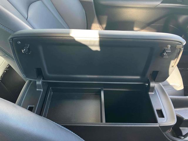 プリウス Ｓツーリングセレクション　ドライブレコーダー　ＥＴＣ　クリアランスソナー　レーンアシスト　オートクルーズコントロール　衝突被害軽減システム　バックカメラ　ナビ　ＴＶ　アルミホイール　オートマチックハイビーム　オートライト（45枚目）