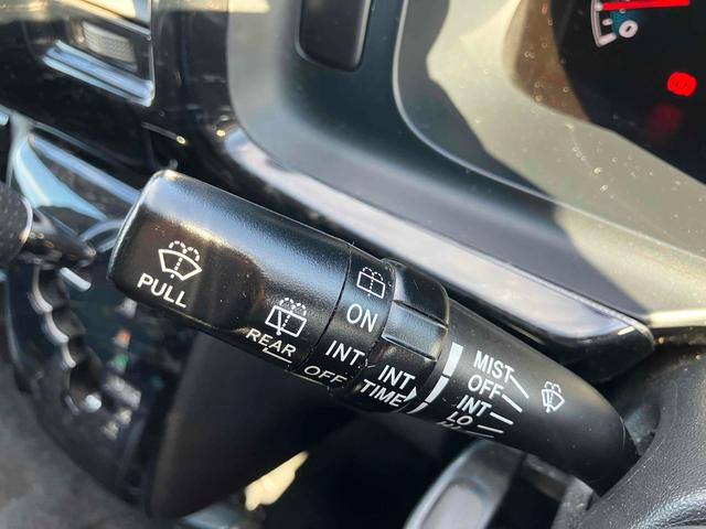 ハイエースバン 　ＥＴＣ　バックカメラ　ナビ　ＴＶ　両側スライドドア　オートライト　キーレスエントリー　電動格納ミラー　後席モニター　ＡＴ　ＣＤ　ＤＶＤ再生　ＵＳＢ　Ｂｌｕｅｔｏｏｔｈ　１００Ｖ電源　エアコン（8枚目）