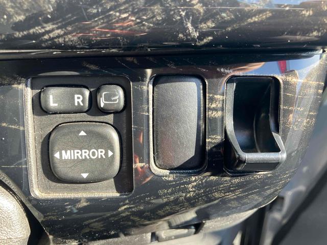 ハイエースバン 　ＥＴＣ　バックカメラ　ナビ　ＴＶ　両側スライドドア　オートライト　キーレスエントリー　電動格納ミラー　後席モニター　ＡＴ　ＣＤ　ＤＶＤ再生　ＵＳＢ　Ｂｌｕｅｔｏｏｔｈ　１００Ｖ電源　エアコン（11枚目）