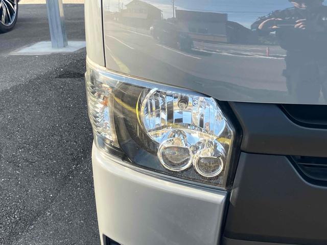 ハイエースバン 　ＥＴＣ　バックカメラ　ナビ　ＴＶ　両側スライドドア　オートライト　キーレスエントリー　電動格納ミラー　後席モニター　ＡＴ　ＣＤ　ＤＶＤ再生　ＵＳＢ　Ｂｌｕｅｔｏｏｔｈ　１００Ｖ電源　エアコン（22枚目）