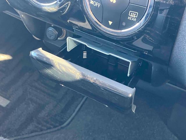 ハイエースバン 　ＥＴＣ　バックカメラ　ナビ　ＴＶ　両側スライドドア　オートライト　キーレスエントリー　電動格納ミラー　後席モニター　ＡＴ　ＣＤ　ＤＶＤ再生　ＵＳＢ　Ｂｌｕｅｔｏｏｔｈ　１００Ｖ電源　エアコン（45枚目）