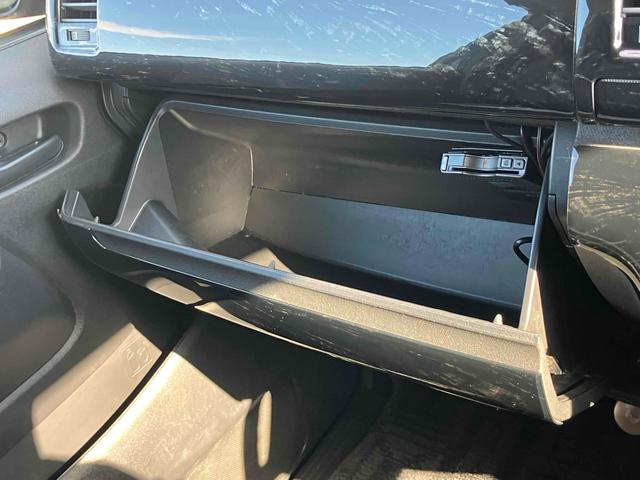 ハイエースバン 　ＥＴＣ　バックカメラ　ナビ　ＴＶ　両側スライドドア　オートライト　キーレスエントリー　電動格納ミラー　後席モニター　ＡＴ　ＣＤ　ＤＶＤ再生　ＵＳＢ　Ｂｌｕｅｔｏｏｔｈ　１００Ｖ電源　エアコン（47枚目）