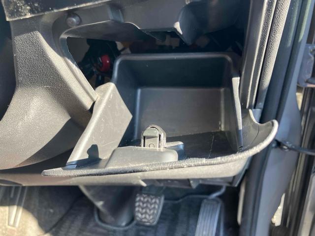 ハイエースバン 　ＥＴＣ　バックカメラ　ナビ　ＴＶ　両側スライドドア　オートライト　キーレスエントリー　電動格納ミラー　後席モニター　ＡＴ　ＣＤ　ＤＶＤ再生　ＵＳＢ　Ｂｌｕｅｔｏｏｔｈ　１００Ｖ電源　エアコン（59枚目）