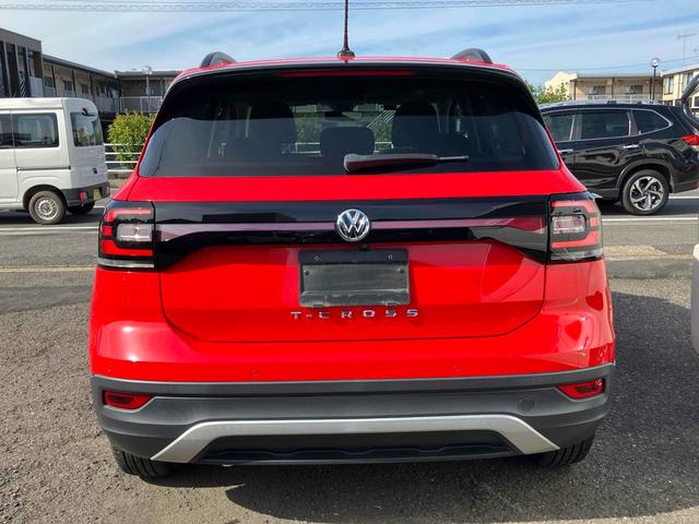 Ｔ－クロス ＴＳＩ　１ｓｔ　ドライブレコーダー　バックカメラ　クリアランスソナー　オートクルーズコントロール　パークアシスト　衝突被害軽減システム　ナビ　ＴＶ　オートライト　ＬＥＤヘッドランプ　アルミホイール　スマートキー（16枚目）