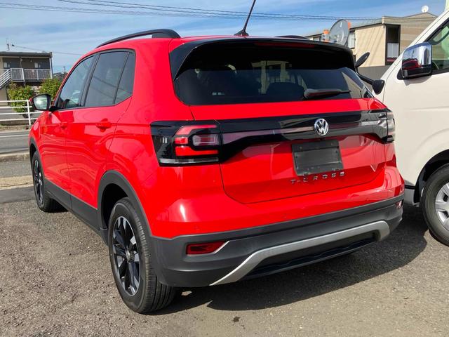 Ｔ－クロス ＴＳＩ　１ｓｔ　ドライブレコーダー　バックカメラ　クリアランスソナー　オートクルーズコントロール　パークアシスト　衝突被害軽減システム　ナビ　ＴＶ　オートライト　ＬＥＤヘッドランプ　アルミホイール　スマートキー（17枚目）