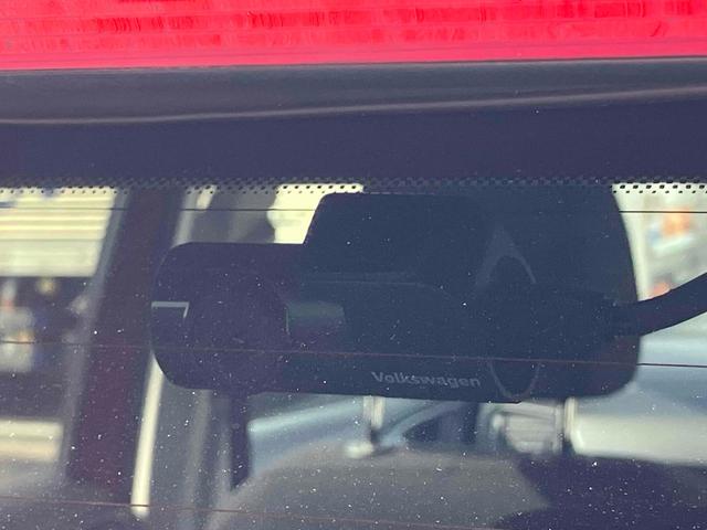 Ｔ－クロス ＴＳＩ　１ｓｔ　ドライブレコーダー　バックカメラ　クリアランスソナー　オートクルーズコントロール　パークアシスト　衝突被害軽減システム　ナビ　ＴＶ　オートライト　ＬＥＤヘッドランプ　アルミホイール　スマートキー（22枚目）