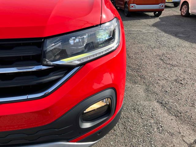 Ｔ－クロス ＴＳＩ　１ｓｔ　ドライブレコーダー　バックカメラ　クリアランスソナー　オートクルーズコントロール　パークアシスト　衝突被害軽減システム　ナビ　ＴＶ　オートライト　ＬＥＤヘッドランプ　アルミホイール　スマートキー（31枚目）