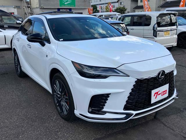 ＲＸ ＲＸ５００ｈ　Ｆスポーツパフォーマンス　４ＷＤ　全周囲カメラ　クリアランスソナー　オートクルーズコントロール　レーンアシスト　パワーシート　パークアシスト　衝突被害軽減システム　サンルーフ　ナビ　ＴＶ　オートマチックハイビーム　オートライト（21枚目）