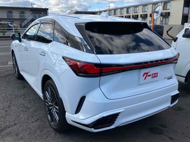 ＲＸ ＲＸ５００ｈ　Ｆスポーツパフォーマンス　４ＷＤ　全周囲カメラ　クリアランスソナー　オートクルーズコントロール　レーンアシスト　パワーシート　パークアシスト　衝突被害軽減システム　サンルーフ　ナビ　ＴＶ　オートマチックハイビーム　オートライト（23枚目）
