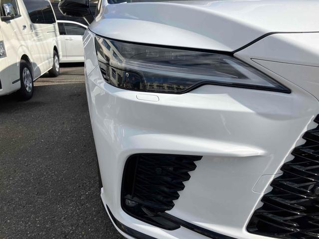 ＲＸ ＲＸ５００ｈ　Ｆスポーツパフォーマンス　４ＷＤ　全周囲カメラ　クリアランスソナー　オートクルーズコントロール　レーンアシスト　パワーシート　パークアシスト　衝突被害軽減システム　サンルーフ　ナビ　ＴＶ　オートマチックハイビーム　オートライト（33枚目）