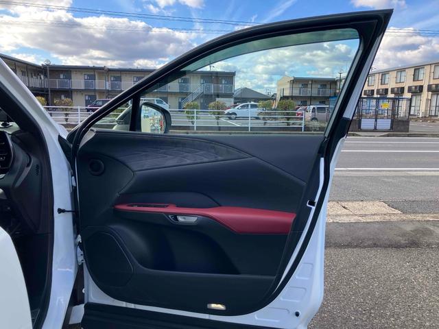 ＲＸ ＲＸ５００ｈ　Ｆスポーツパフォーマンス　４ＷＤ　全周囲カメラ　クリアランスソナー　オートクルーズコントロール　レーンアシスト　パワーシート　パークアシスト　衝突被害軽減システム　サンルーフ　ナビ　ＴＶ　オートマチックハイビーム　オートライト（66枚目）