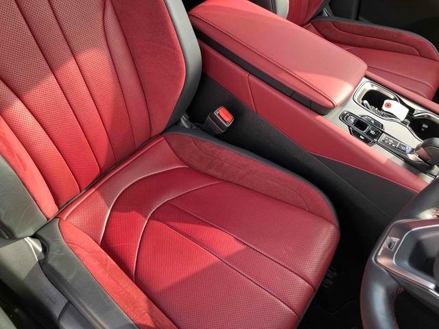 ＲＸ ＲＸ５００ｈ　Ｆスポーツパフォーマンス　４ＷＤ　全周囲カメラ　クリアランスソナー　オートクルーズコントロール　レーンアシスト　パワーシート　パークアシスト　衝突被害軽減システム　サンルーフ　ナビ　ＴＶ　オートマチックハイビーム　オートライト（70枚目）