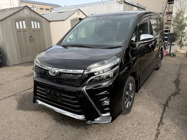 ヴォクシー ＺＳ　煌ＩＩＩ　両側電動スライド　９型ナビ　後席モニター　　セーフティセンス　禁煙車　ハーフレザーシート　ドラレコ　コーナーセンサー　ＬＥＤヘッド／フォグランプ　ビルトインＥＴＣ　クルコン　オートハイビーム（9枚目）