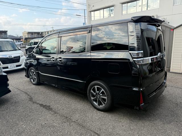 ヴォクシー ＺＳ　煌ＩＩＩ　両側電動スライド　９型ナビ　後席モニター　　セーフティセンス　禁煙車　ハーフレザーシート　ドラレコ　コーナーセンサー　ＬＥＤヘッド／フォグランプ　ビルトインＥＴＣ　クルコン　オートハイビーム（13枚目）