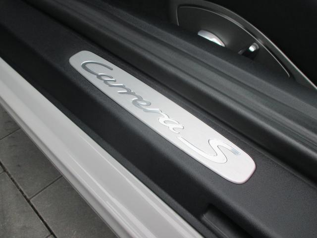 911カレラS SPボディカラー スポーツクロノP スポーツエグゾーストブラック エントリードライブ 地デジTV バックカメラ スポーツシートプラス カラークレスト カレラSブラック20AW スポーツドアミラー(32枚目)