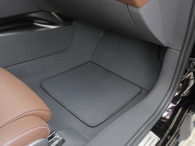 プロサングエ ベースグレード　ＯＰ２３００　スペシャルＰＫＧ　内外装カーボン　ＯＰエクステリア＆インテリアカラー　ディマブルルーフ　カーボンエクステリアカーボンコッパーインサート　カーボンドアパネル　フロントリフター　ＯＰ鍛造ＡＷ（50枚目）