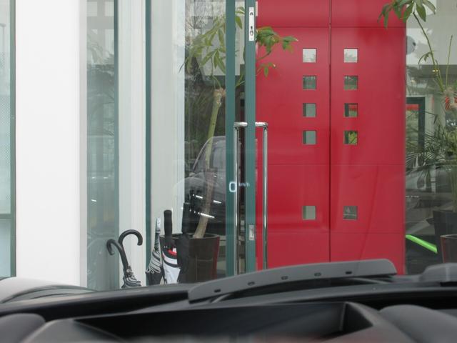 プロサングエ ベースグレード　ＯＰ２３００　スペシャルＰＫＧ　内外装カーボン　ＯＰエクステリア＆インテリアカラー　ディマブルルーフ　カーボンエクステリアカーボンコッパーインサート　カーボンドアパネル　フロントリフター　ＯＰ鍛造ＡＷ（59枚目）