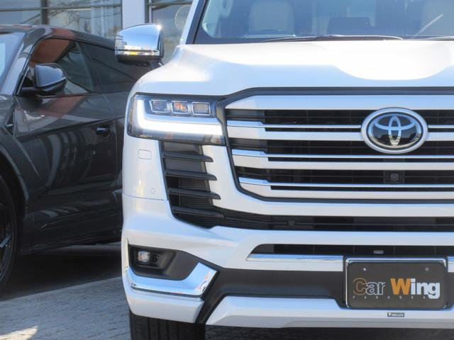 TOYOTA LAND CRUISER ZX | 2023 | PEARL WHITE | 2000 km TOYOTA LAND CRUISER ZX | 2023 | PEARL WHITE | 2000 km