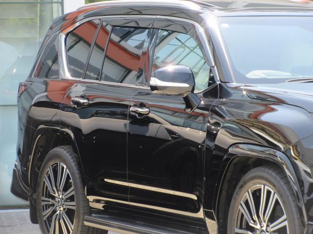 ＬＸ ＬＸ６００　マークレビンソン　リヤエンターテイメント　モデリスタエアロ　ＯＰ２２インチＡＷ　ムーンルーフ　セミアニリン本革シート　シートヒーター＆ベンチレーション　デジタルインナーミラー（12枚目）