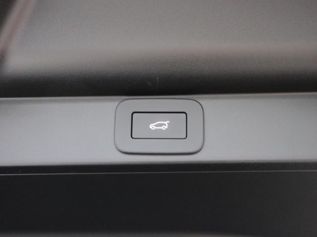 レンジローバー ＨＳＥ　Ｐ５３０　スタンダードホイールベース　１オーナー　固定式パノラミックルーフ　ディプロイアブルサイドステップ　シャドーエクステリアパック　２２インチＡＷ　ブラックキャッリパー　急速クーラーボックス　ドラレコ（23枚目）