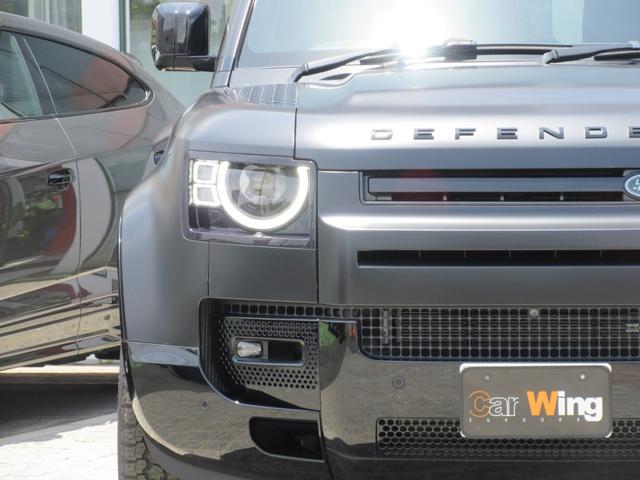 ディフェンダー １１０イースナーエディション　限定車　登録済未使用車　エクステンテッドブラックエクステリアパック　サテンプロテクティブフィルム　２０インチスタイル５０９５ＡＷ　エアサスペンションパック　１２ウェイシート（7枚目）