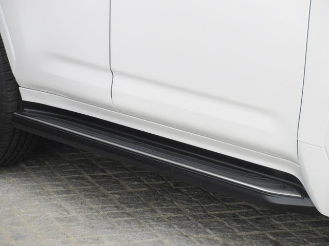ＬＸ ＬＸ６００　１オーナー　モデリスタエアロ　ＯＰ２２インチＡＷ　マークレビンソン　ムーンルーフ　ルーフレール　セミアニリン本革シート　シートヒーター＆ベンチレーション　クールボックス（8枚目）