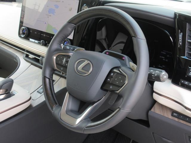 ＬＭ ＬＭ５００ｈ　エグゼクティブ　１オーナー　丹後緞通フロアマット　マークレビンソン　４８インチリヤエンターテイメント　ユニバーサルステップ　調光機能付きパーティション　デジタルインナーミラー　Ｌ－ＡＮＩＬＩＮＥシート（51枚目）