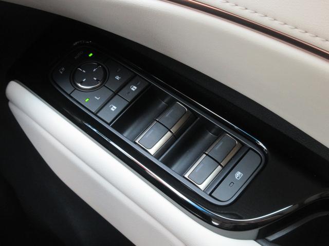 ＬＭ ＬＭ５００ｈ　エグゼクティブ　１オーナー　丹後緞通フロアマット　マークレビンソン　４８インチリヤエンターテイメント　ユニバーサルステップ　調光機能付きパーティション　デジタルインナーミラー　Ｌ－ＡＮＩＬＩＮＥシート（56枚目）