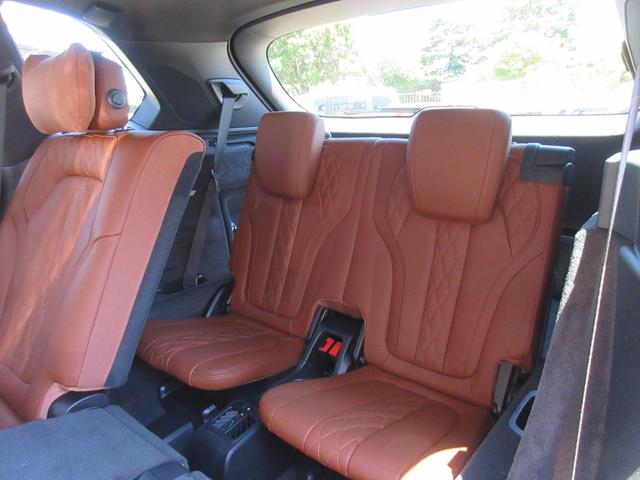 Ｘ５ ｘＤｒｉｖｅ　４０ｄ　Ｍスポーツ　１オーナー　スポーツＰＫＧ　２２インチＡＷ　カーボンミラー　カーボントリム　エクステンデットレザーメリノ　シートヒーター＆ベンチレーション＆マッサージ　ハーマンカードンサウンド（30枚目）